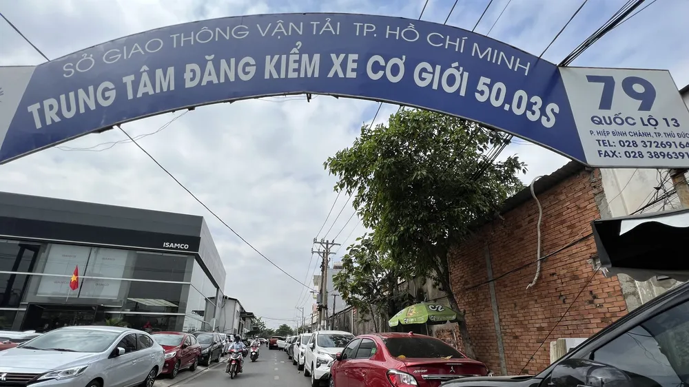 Kiến nghị sớm mở lại Trung tâm Đăng kiểm 50-06V