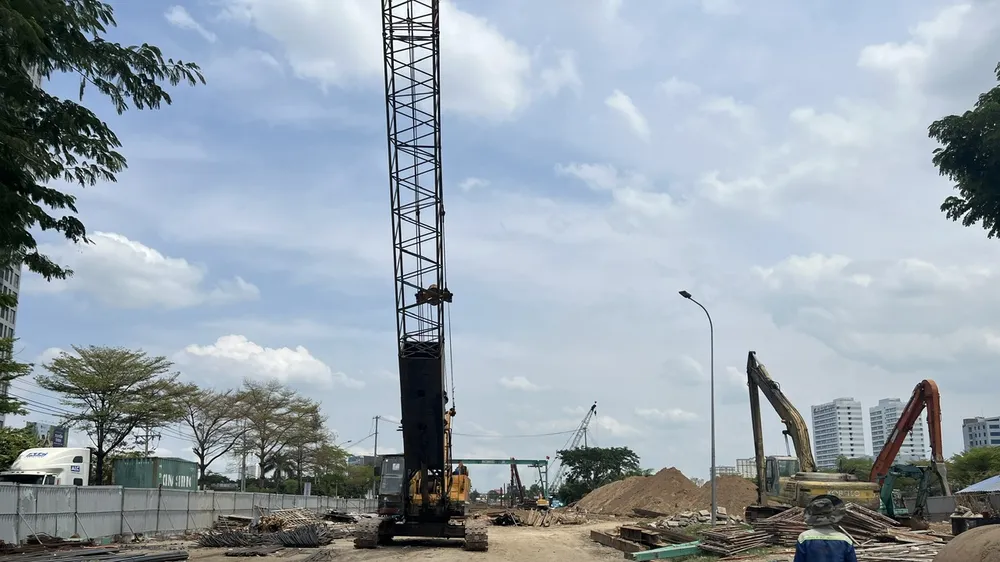 Khẩn trương đẩy nhanh tiến độ các dự án trọng điểm