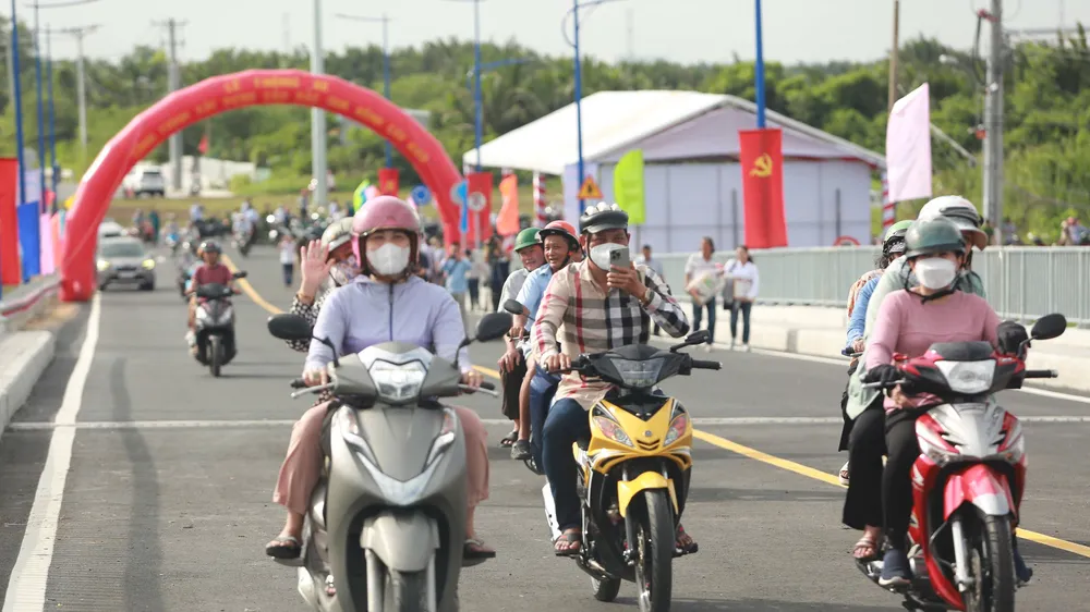 Thông xe cầu Cây Khô, nối huyện Nhà Bè và Bình Chánh