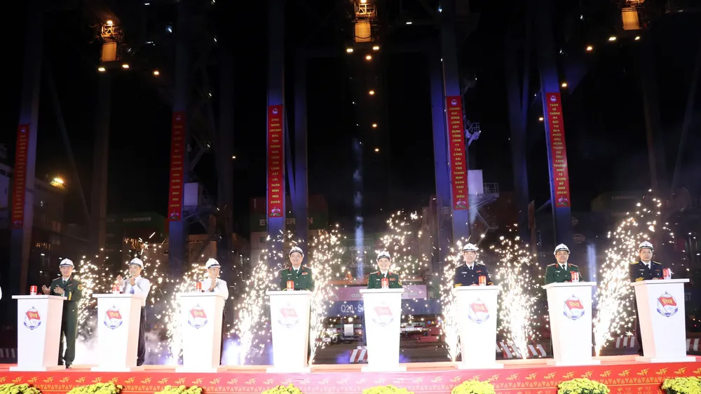 Binh đoàn 20 - Tổng công ty Tân Cảng Sài Gòn phát lệnh làm hàng đầu xuân Bính Ngọ 2026