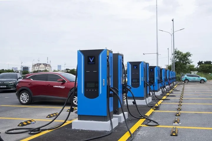 TPHCM: 50 vị trí đủ điều kiện lắp đặt tủ đổi pin xe máy điện 