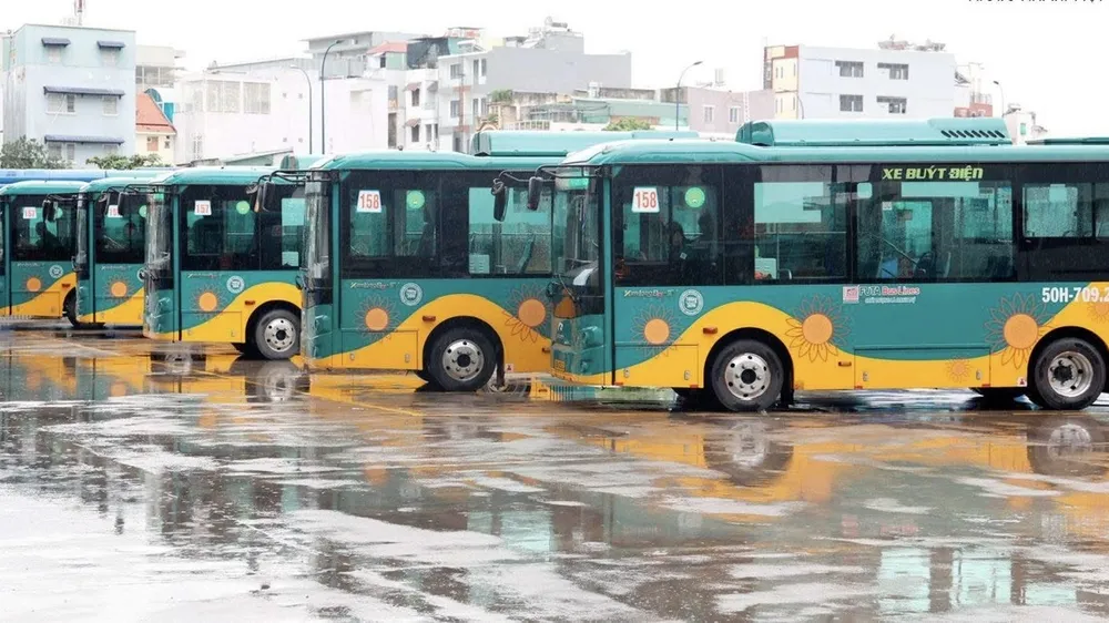 Đề xuất ban hành định mức để đấu thầu xe buýt điện nhỏ và trung bình ở TPHCM