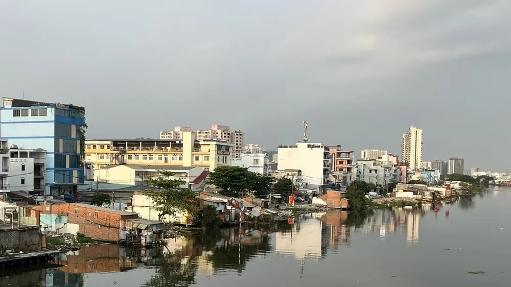 TPHCM sẽ di dời thêm 20.000 căn nhà ven kênh rạch