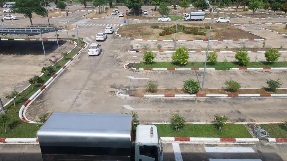 Học lái ô tô từ xa qua hệ sinh thái chuyển đổi số tích hợp AI