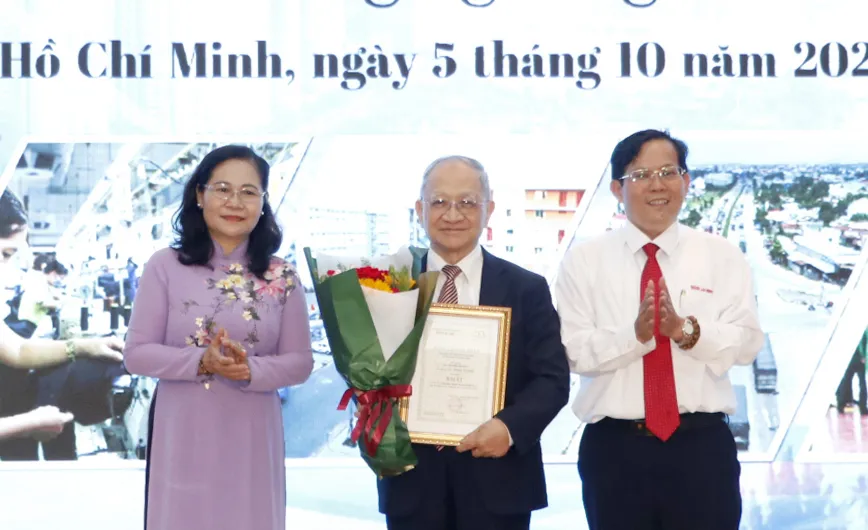 Chủ tịch HĐND TPHCM Nguyễn Thị Lệ dự lễ trao giải “Lắng nghe người dân hiến kế”