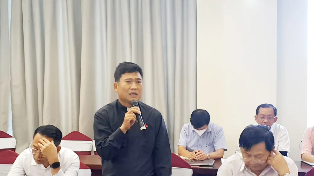Đại biểu HĐND TPHCM: Người dân trong các dự án treo rất khổ sở!