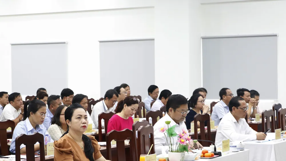 Các đại biểu dự hội nghị
