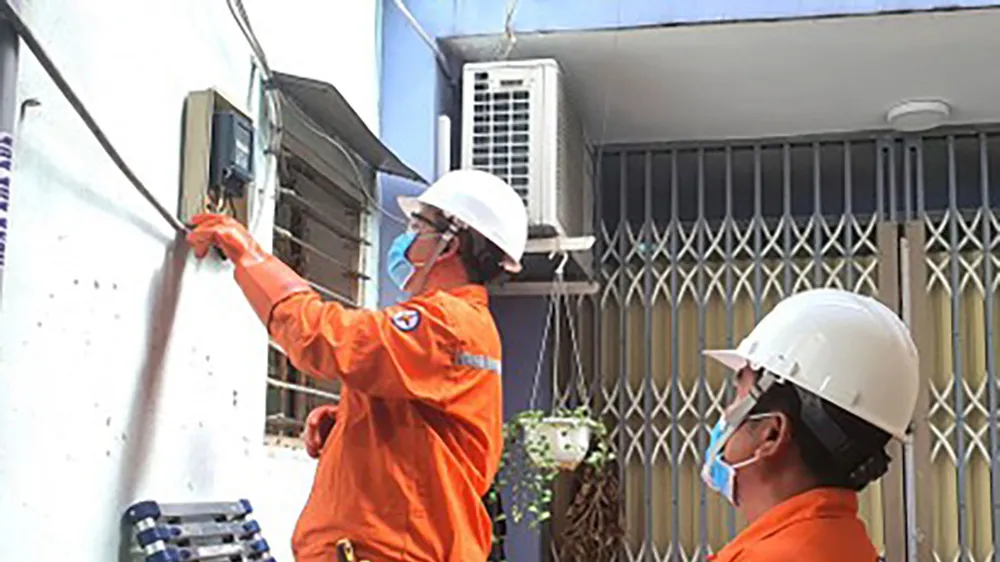 Điện lực TPHCM lý giải nguyên nhân tiền điện tháng 8 tăng cao