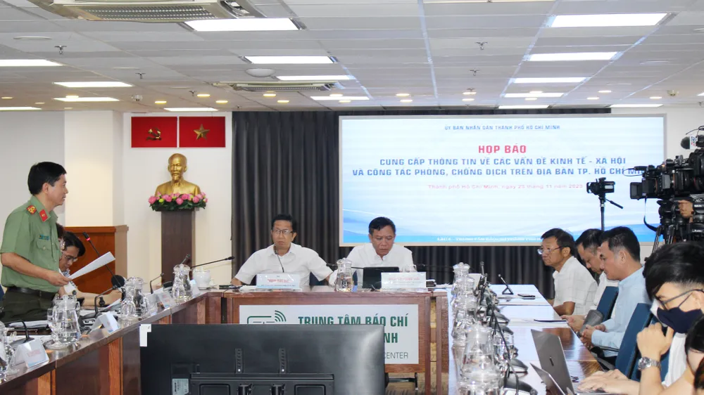 Quang cảnh buổi họp báo