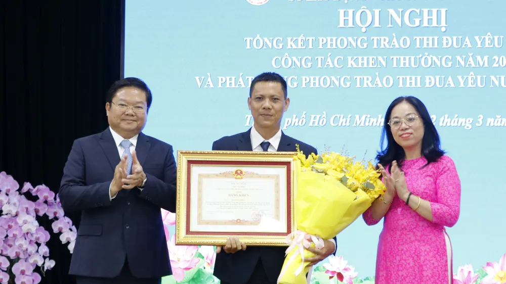 Nâng cao năng lực đội ngũ cán bộ làm công tác thi đua, khen thưởng 