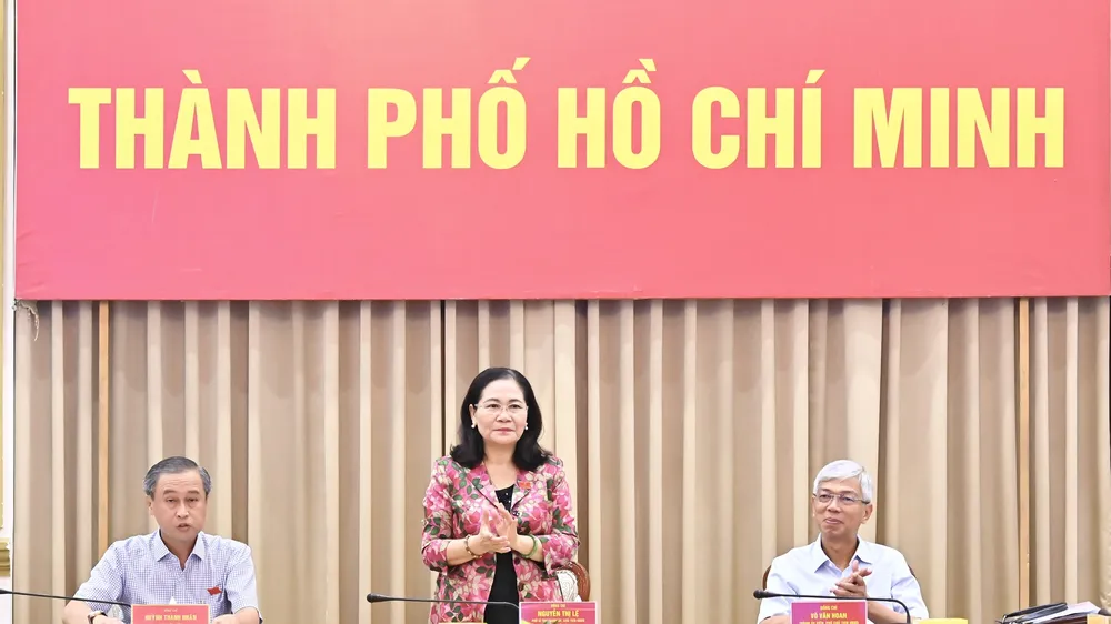 Đồng chí Nguyễn Thị Lệ chủ trì buổi giám sát. Ảnh: VIỆT DŨNG
