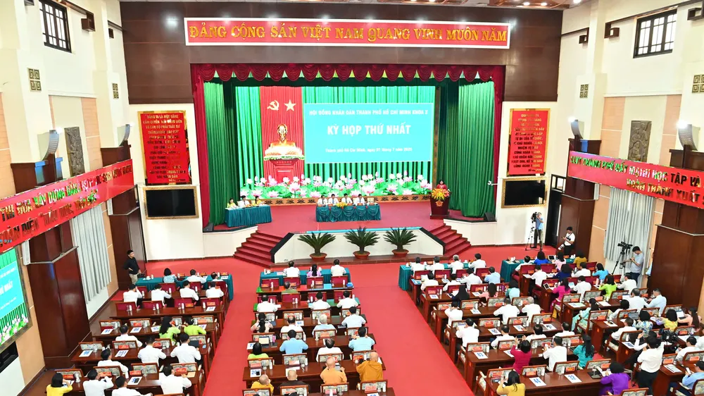 Quang cảnh kỳ họp thứ nhất HĐND TPHCM khóa X