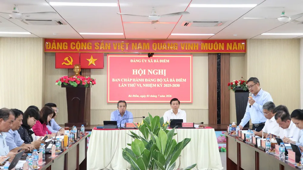 Xã Bà Điểm sắp xếp, bố trí cán bộ công chức đúng người, đúng việc