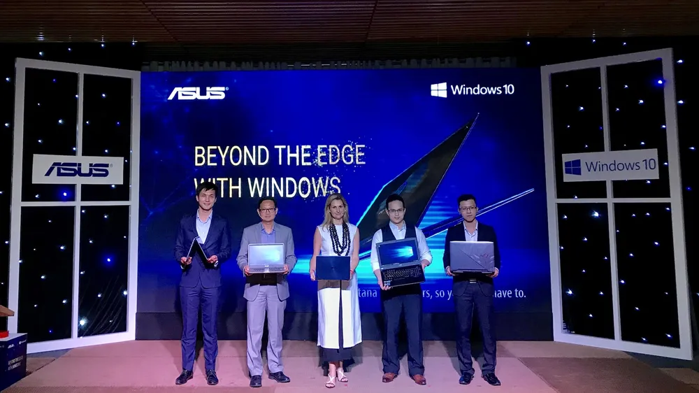 Tại sự kiện Beyond the Edge with Windows, ASUS giới thiệu nhiều máy tính mới