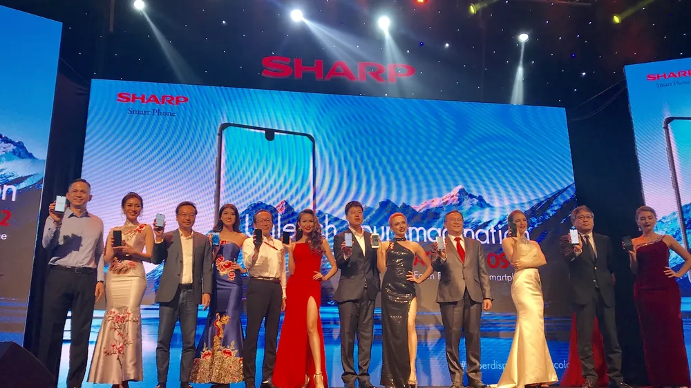 Aquos S2 của Sharp đã chính thức ra mắt tại Việt Nam