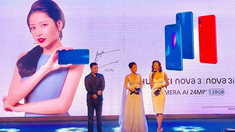 Chi Pu tại sự kiện ra mắt Huawei Nova 3i