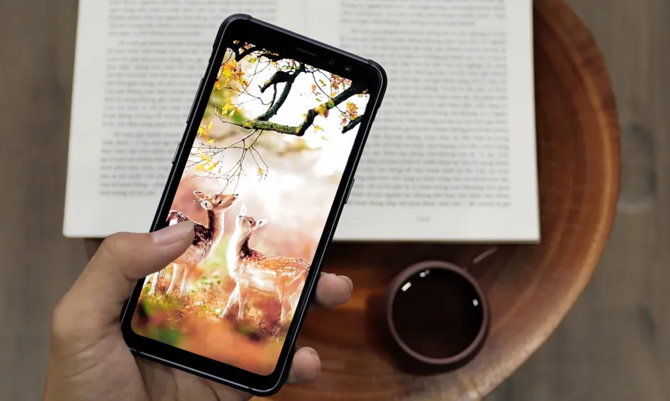 Samsung Galaxy S8 Active hút khách trong tầm giá 7 triệu 