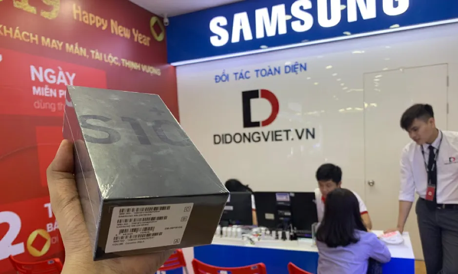 Phiên bản S10+ 1TB tại Di Động Việt