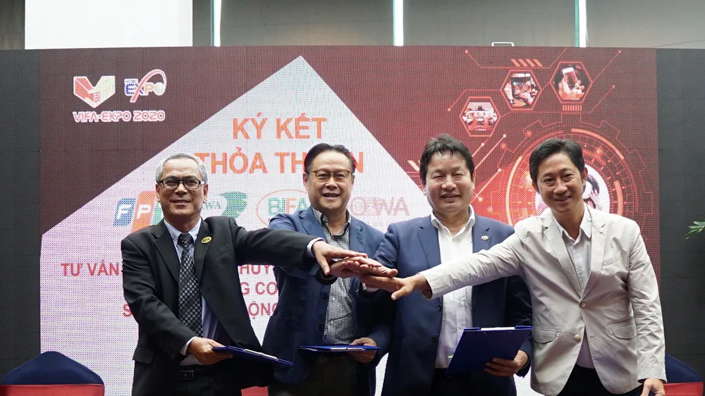 Các bên liên quan ký kết hợp tác