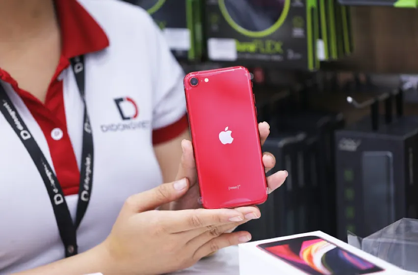 Mua iPhone SE 2020 có cơ hội trúng iPad Pro 2020 trị giá 20,3 triệu đồng