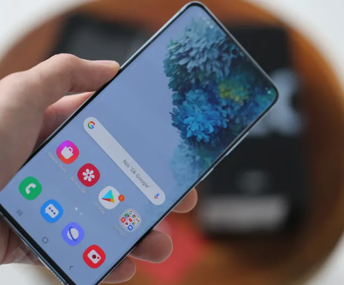 Di Động Việt: Galaxy S20 Plus, S20 Ultra đồng loạt giảm đến 10,4 triệu đồng 