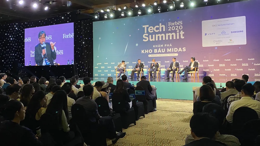 Các chuyên gia công nghệ tại Tech Summit 2020