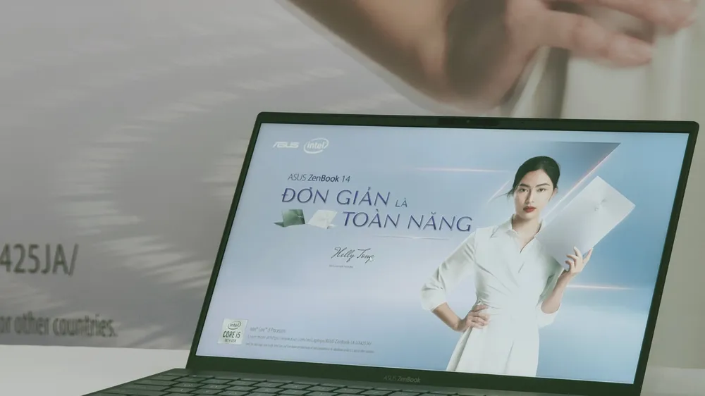 ZenBook 14 lên kệ tại thị trường Việt Nam với mức giá 23 triệu đồng