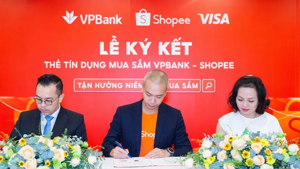 Shopee hợp tác cùng VPBank và Visa ra mắt thẻ tín dụng VPBank - Shopee