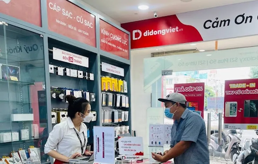 Cửa hàng Di Động Việt tại TPHCM đã đón khách
