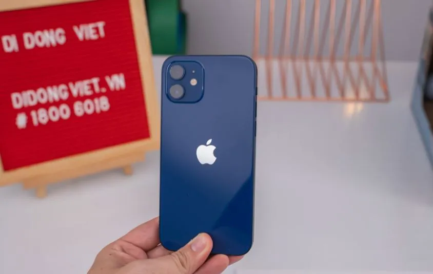 iPhone 12 bất ngờ hạ giá xuống dưới 15 triệu đồng