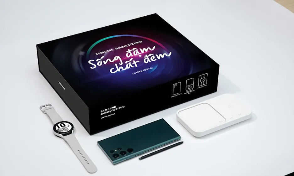Galaxy S22 Ultra phiên bản màu Xanh Zeta