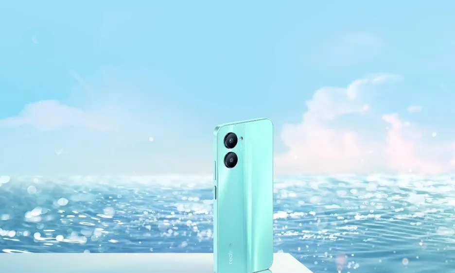 Nắm giữ realme C33, cảm nhận biển xanh vô tận trong lòng bàn tay ​
