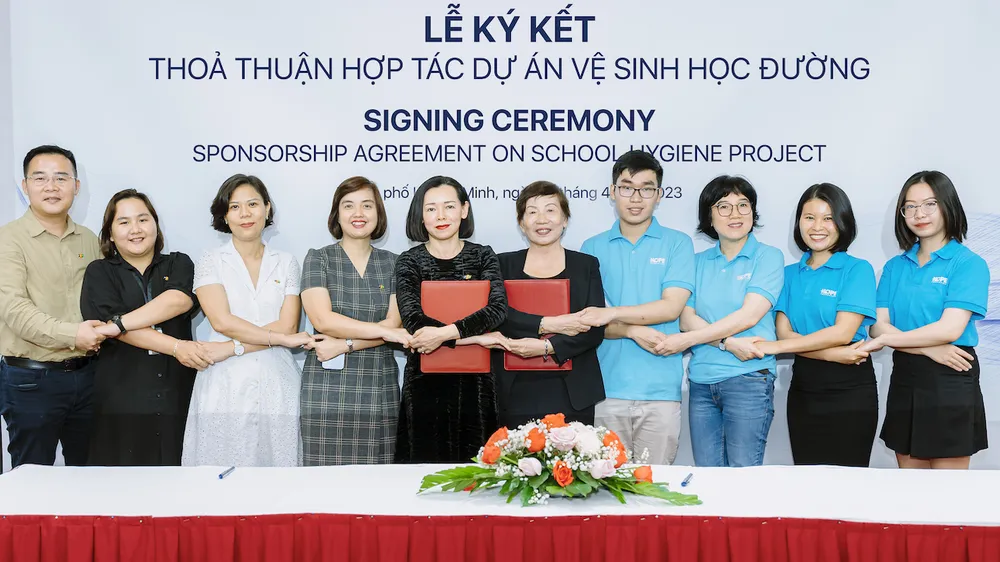 FPT Long Châu và Quỹ Hy vọng đã ký kết triển khai dự án "Vệ sinh học đường"