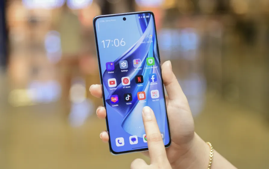 Khách hàng đã có thể đặt hàng OPPP Reno10 5G 256GB tại FPT Shop