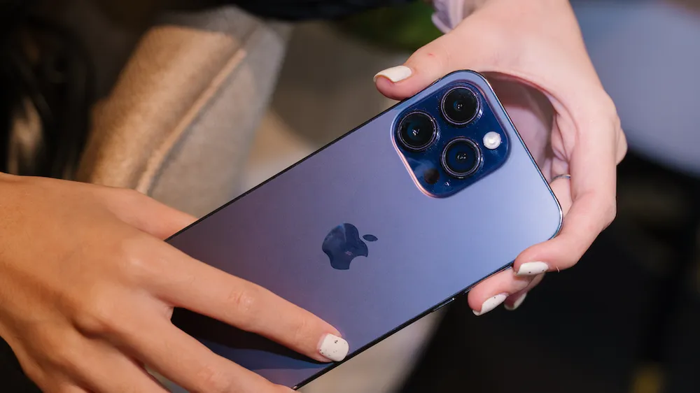 iPhone 14 Pro Max 128GB chỉ còn từ 23,79 triệu đồng 