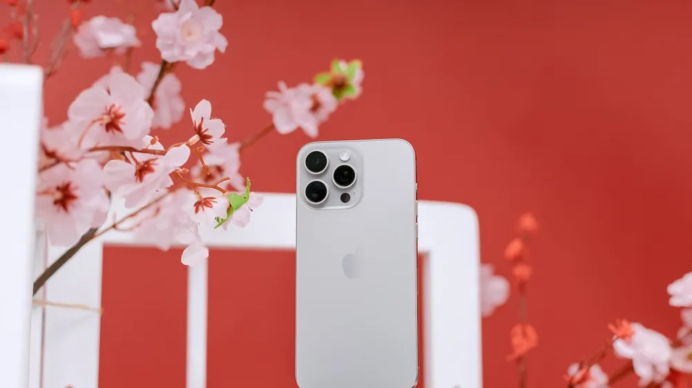 iPhone 15 Pro Max 256GB giá 32,39 triệu đồng.
