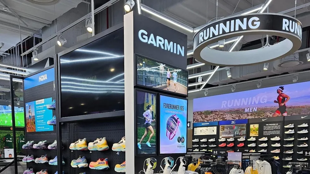 Mô hình shop-in-shop của Garmin giúp khách hàng tiếp cận với sản phẩm của hãng này dễ dàng hơn