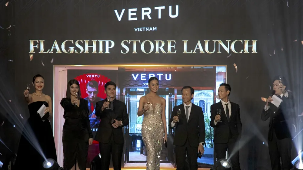Vertu Việt Nam ra mắt Metavertu 2