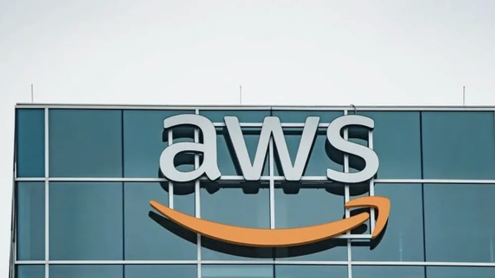 AWS hiện có 108 Availability Zone (Vùng khả dụng) trên 34 khu vực địa lý.