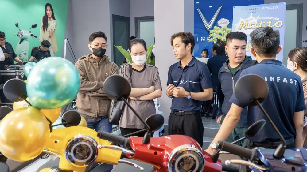 Tại VFXanh không chỉ được tư vấn mà còn được chăm sóc kỹ thuật và dịch vụ bảo dưỡng chuyên nghiệp.