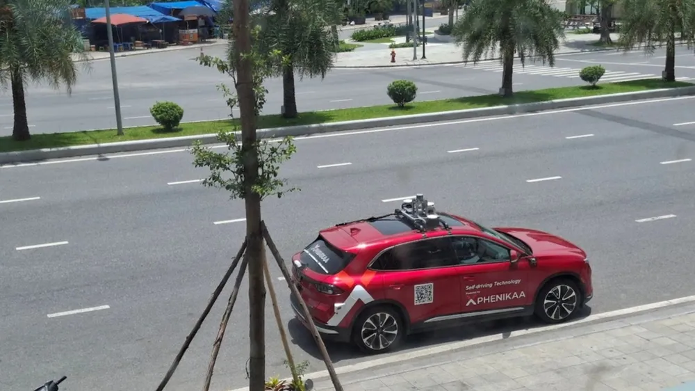 Hệ thống camera bên trên VinFast VF8 ứng dụng trong công nghệ tự lái