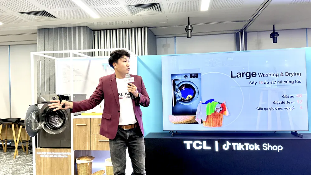 TCL Care Aura DD Inverter với dung tích giặt 10.5kg, sấy 7kg và thiết kế tinh gọn...