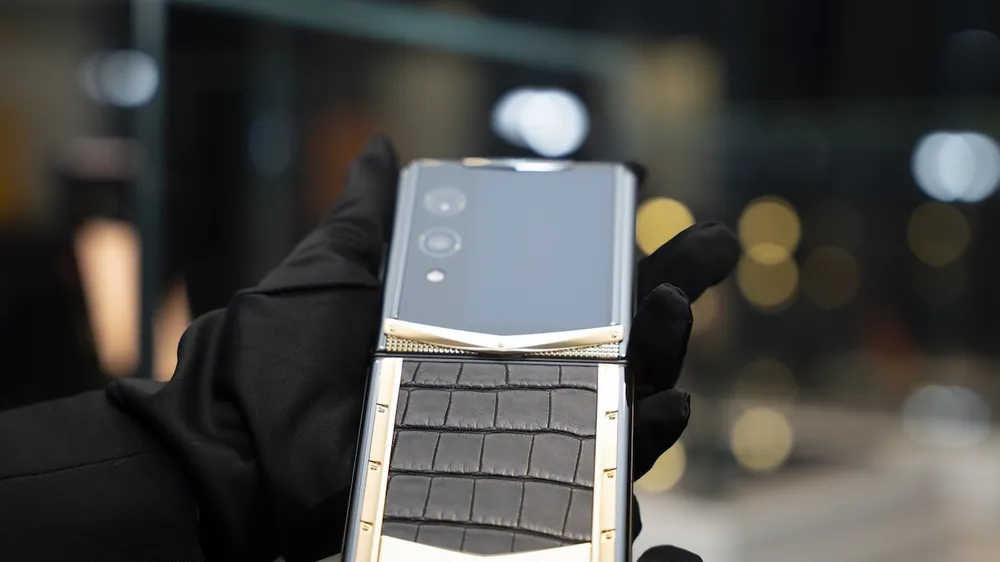 Vertu Quantum Flip