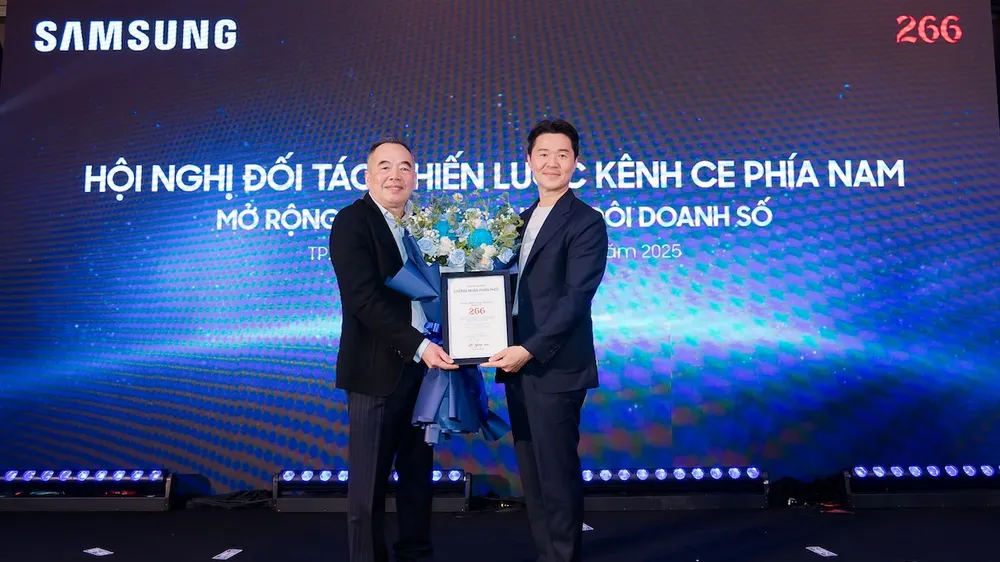 Hai Sáu Sáu hợp tác cùng Samsung