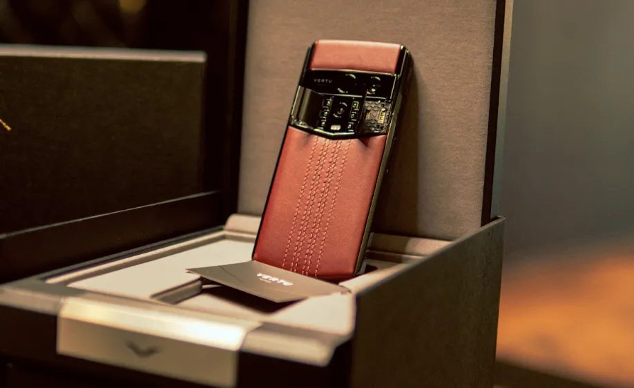 Vertu, thương hiệu điện thoại xa xỉ đến từ Anh Quốc giúp người dùng thể hiện phong cách riêng