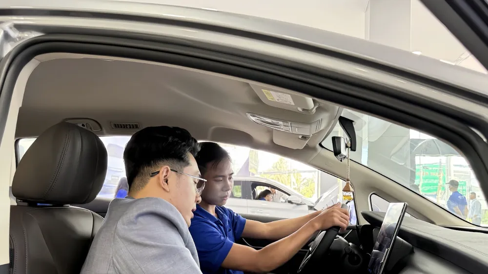 Nhiều khách hàng đánh giá cao không gian nội thất rộng rãi và tiện nghi trên Atto 2