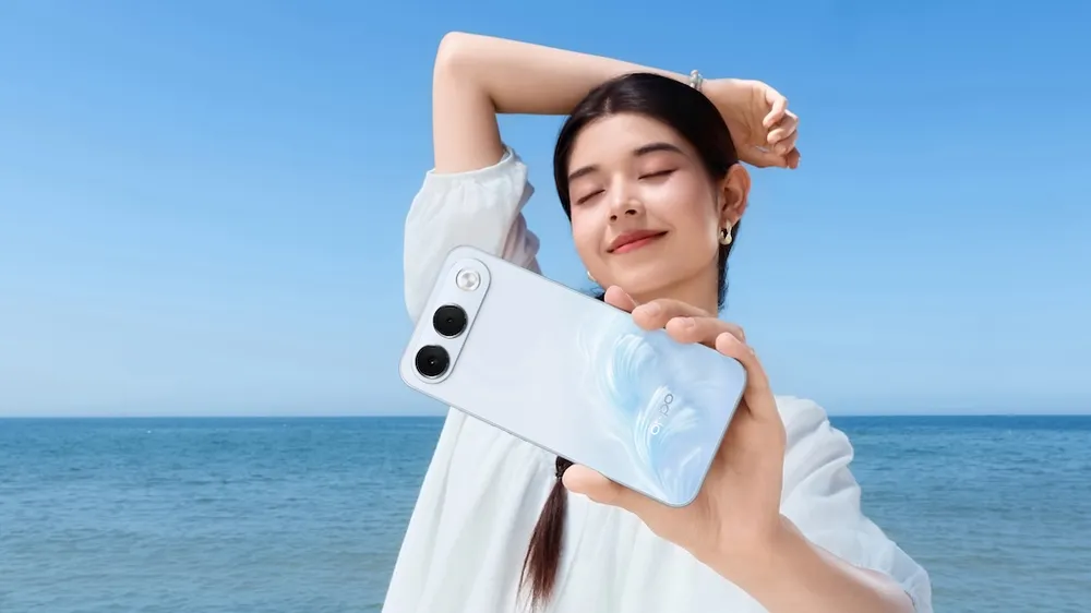 OPPO A7 Pro 5G với thiết kế gợn sóng 3D.
