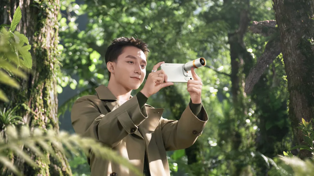 Sơn Tùng M-TP và Oppo Find X10 Series