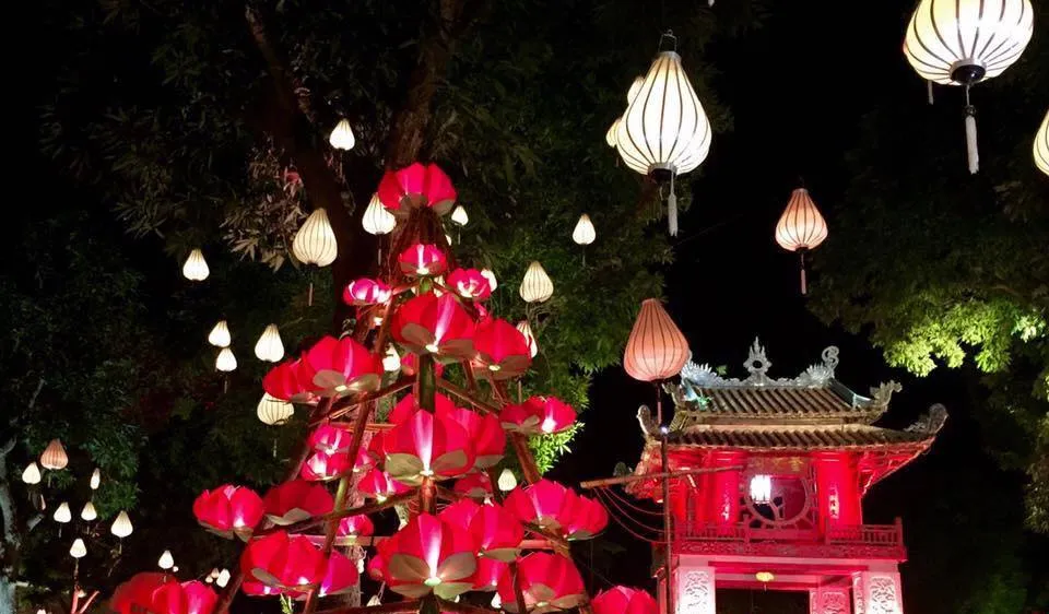 Hàng vạn đèn lồng chờ tỏa sáng đêm “Thu vọng nguyệt” tại Văn Miếu