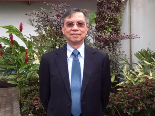 Tiến sĩ Hubert Petit